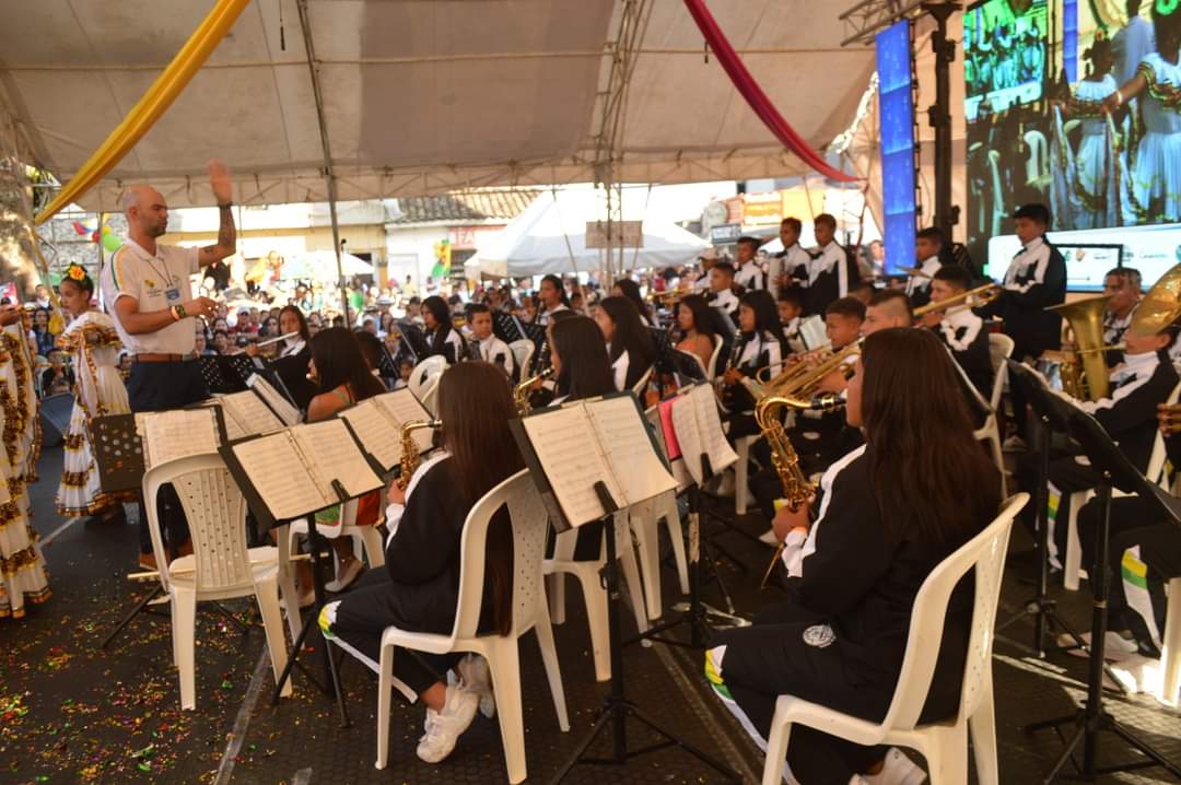 0c6288e5 908b 1154 2acf b2f6369208c9