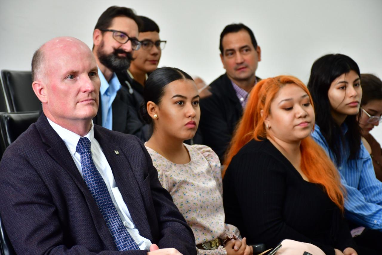 17d7e03f c93f 8adf 78d7 7a699246181d