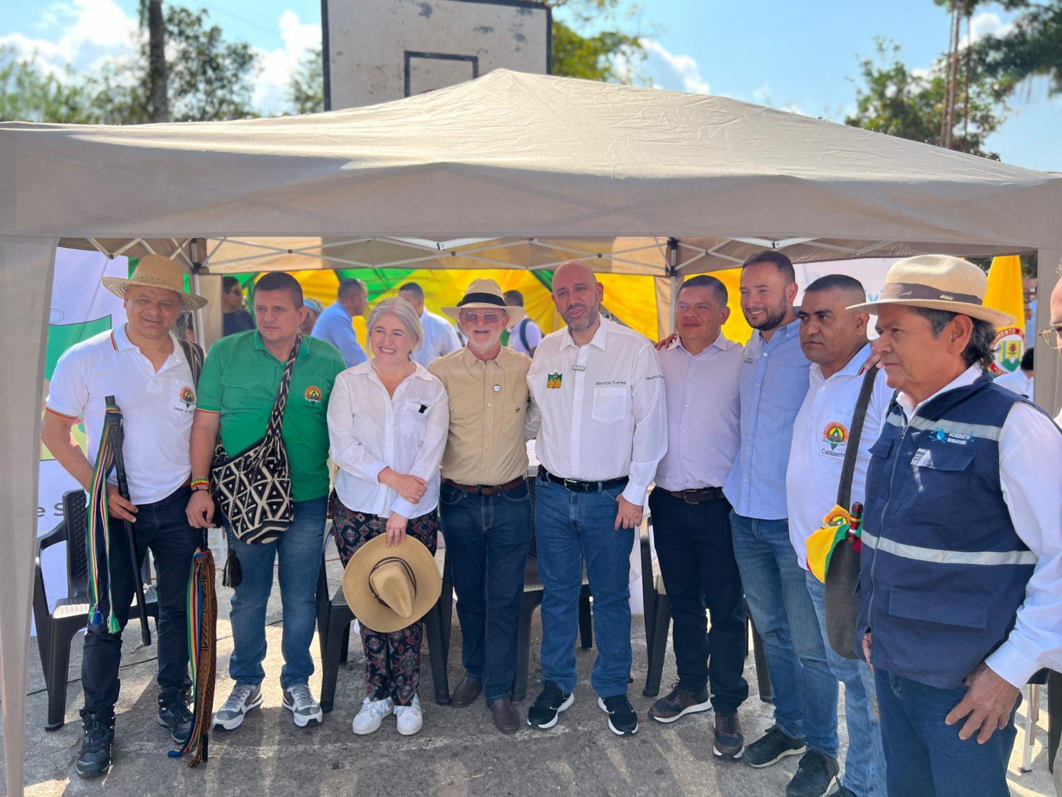 VISITA MINISTRA DE VIVIENDA 1 1536x1152