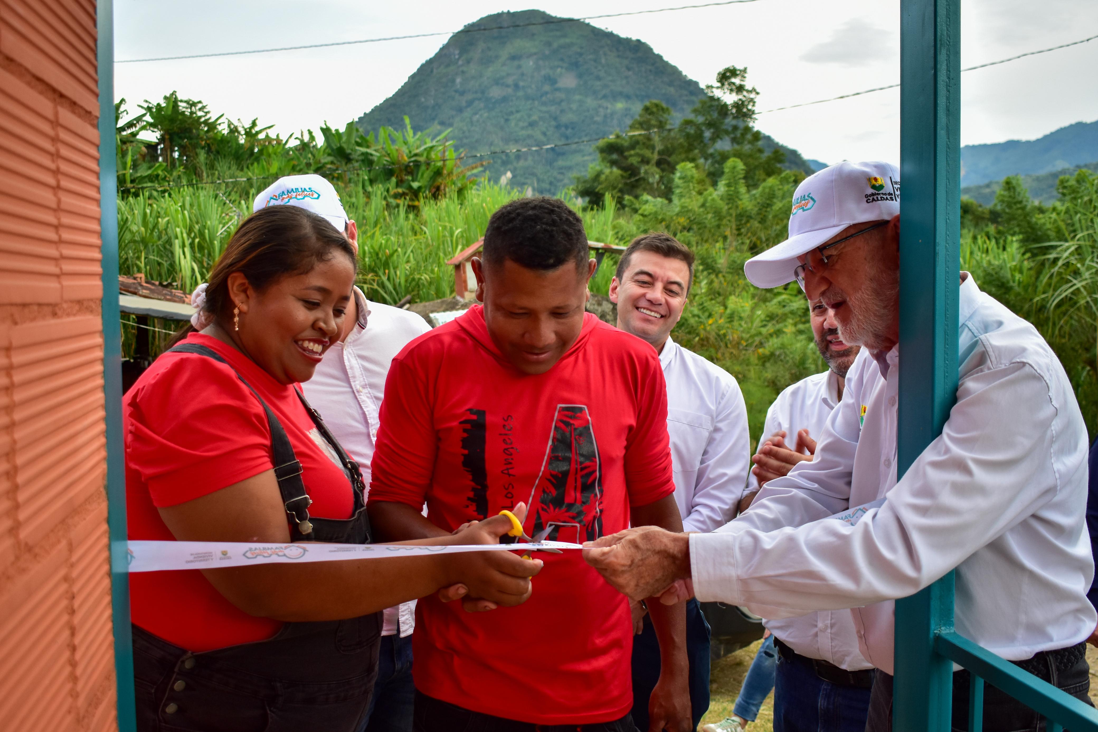 Entrega de Viviendas Supia