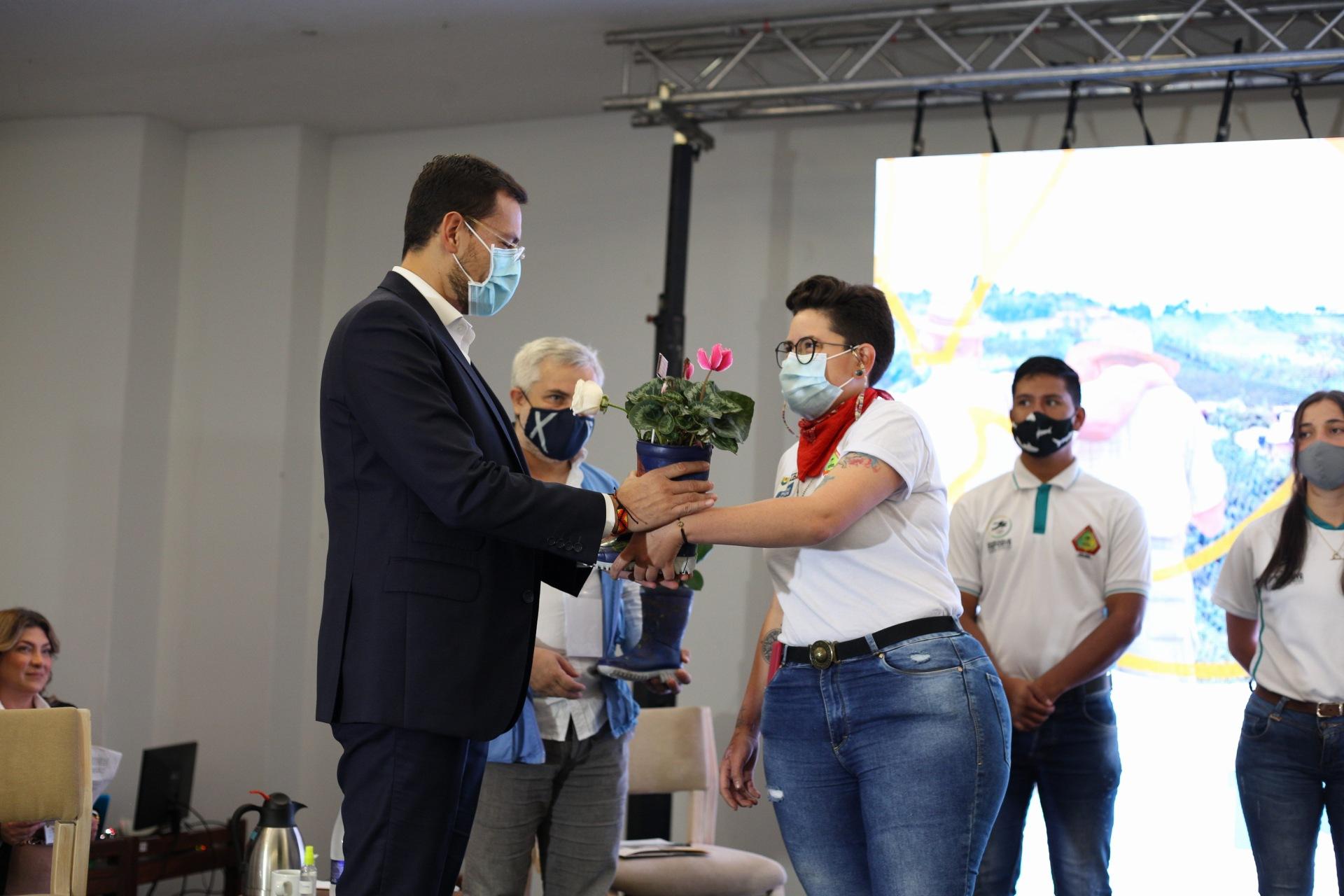 22ec2984 35e9 3cc2 966d 4741baa08710