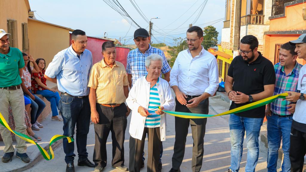 3a22433b 92da 35d0 e2fd 3e9d12aad1c9