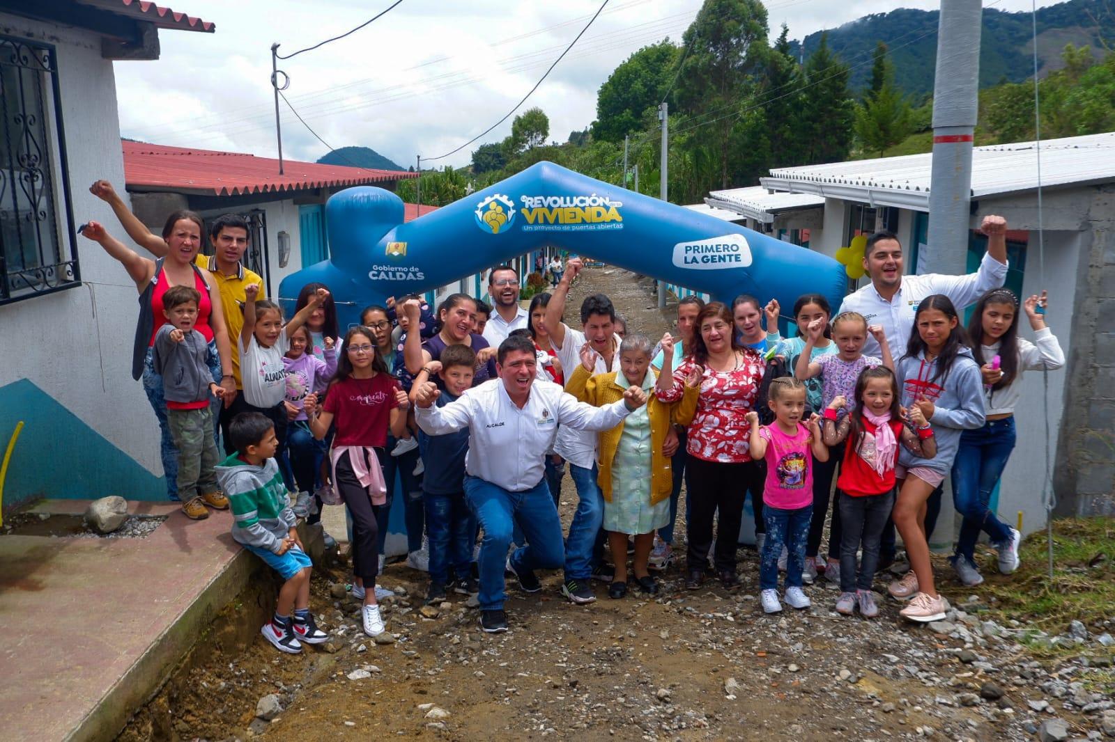 408c8cc1 7c01 c910 b203 d3c96f5ab1ce