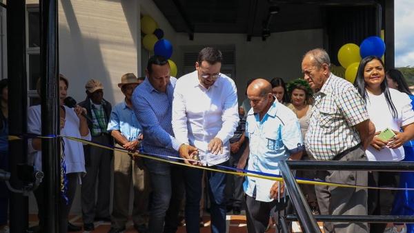 4bb35ac6 83c1 293f 7b4a 3f4e5ced65b2