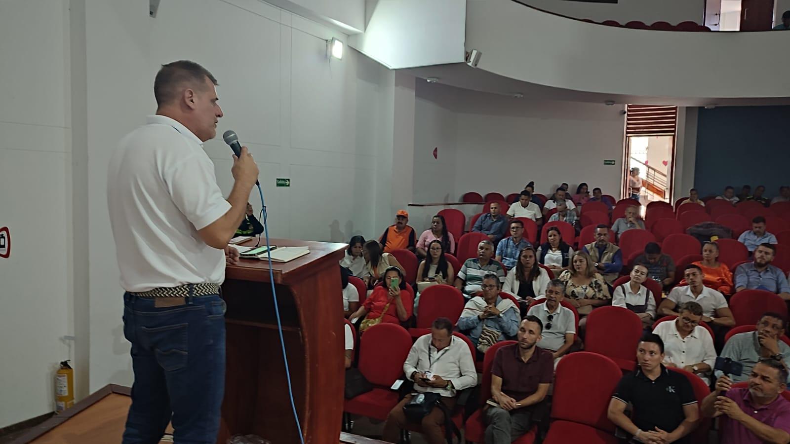 5738c0e0 f8ca 6df8 6b67 0d4e44d2f2e0