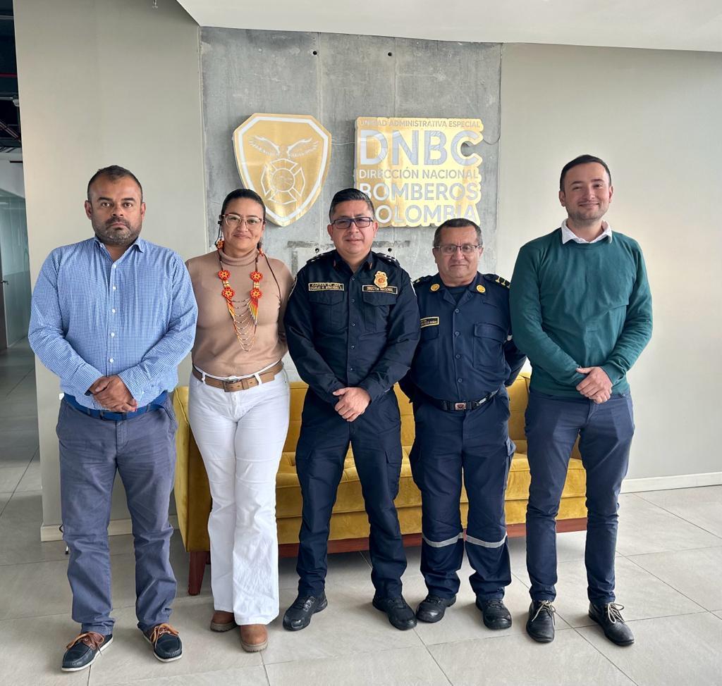 59e33166 919c 877b 2305 e09deb05a493