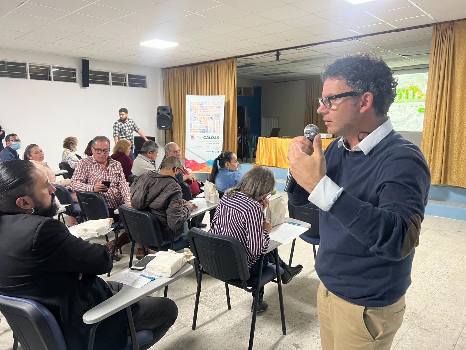 5e427f21 ff1b c918 0f42 808b09ed20bc