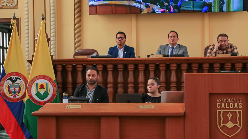 61ae461d 8e4f 3918 e5e7 a4663fffef71