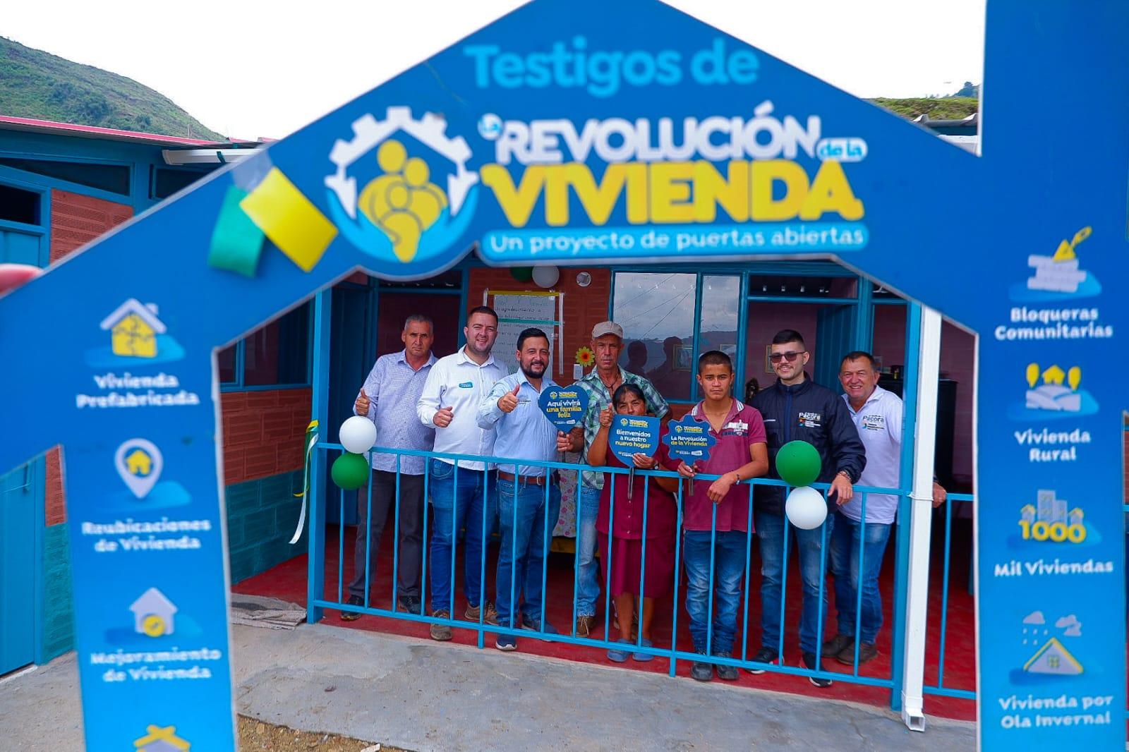 731f79cc 64fd 7d39 734e fe1b28fed761