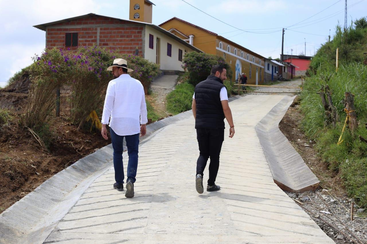 78e36370 534e 0a51 cda9 8e8abead2122