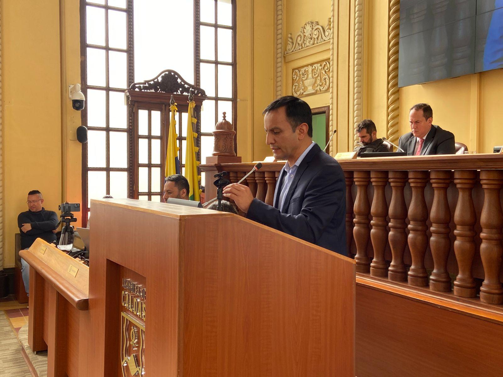 8377d084 fffd c48c 5d4f 8d135c2fe82b