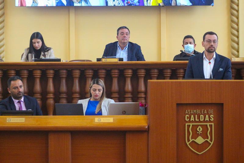 9586a30d f716 5702 dc6a 9c4c7e5f