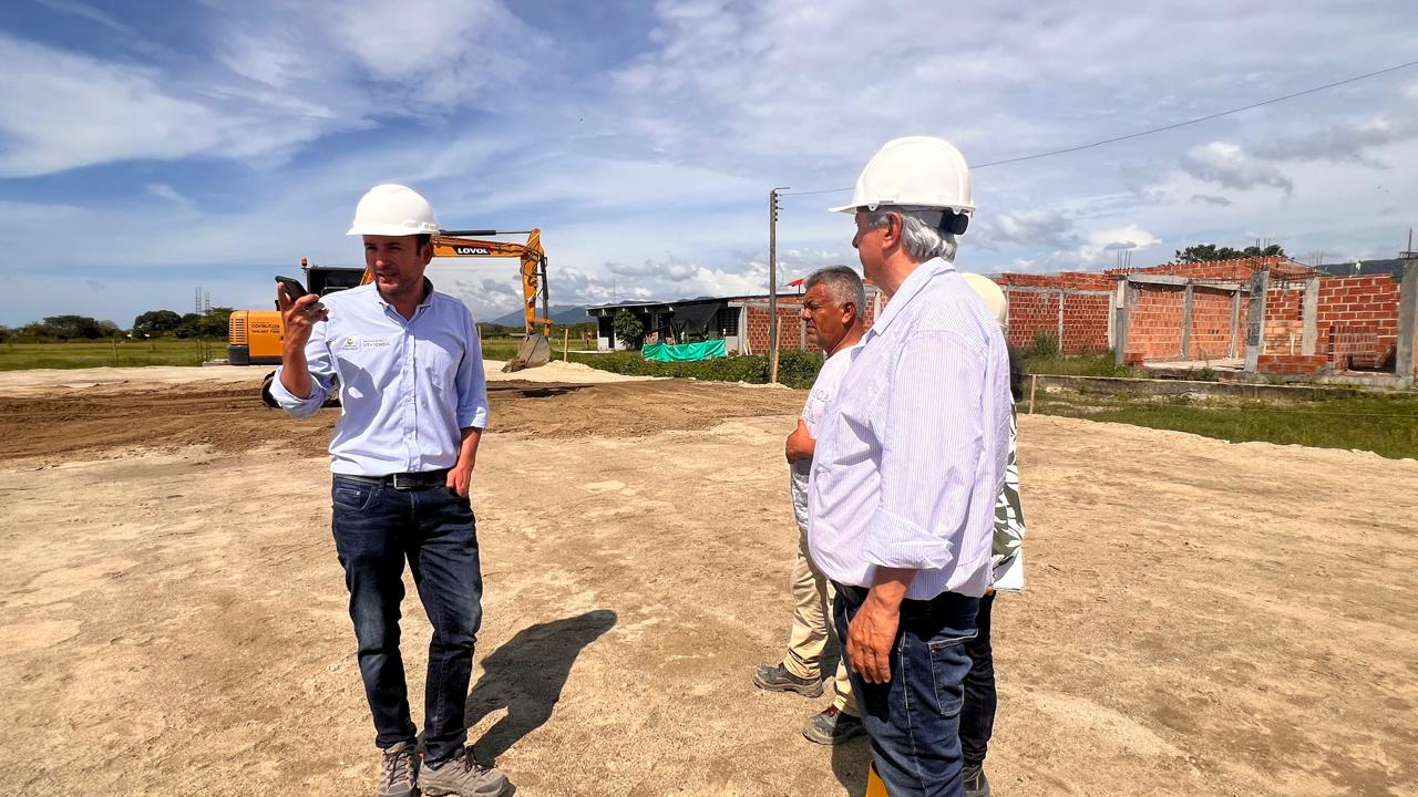 SOCIALIZACION VIVIENDA EL TREBOL 3