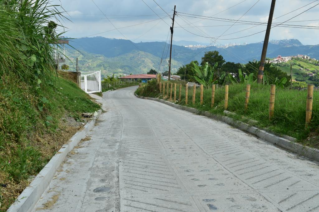 ae9d70c8 d230 ddd6 6541 ba188b7bb080