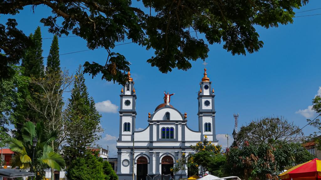 b22f4c62 90c8 8cf7 bb23 78e8efd8d8da