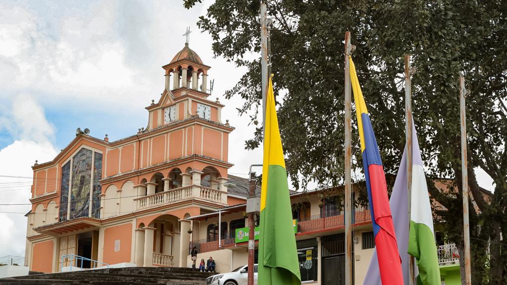 c4bdf7fe ff33 0f8f d4db afa2ad2d5111