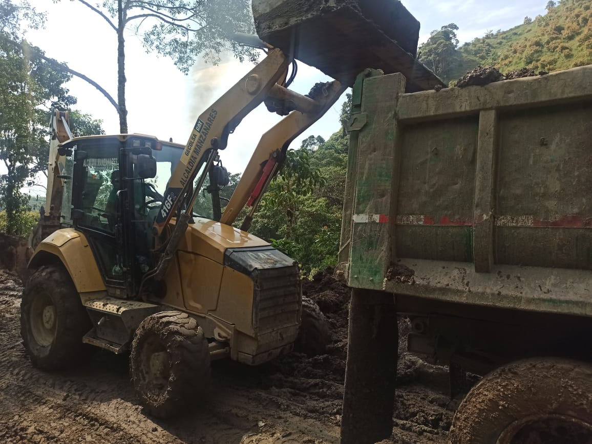 c986636a 7ff0 b3db bade f4d185baac06