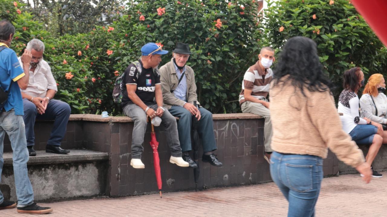 e19f9c03 703f d4d1 c127 465cea304637