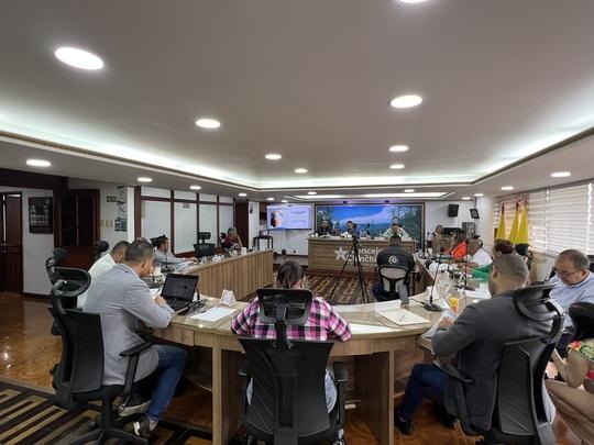 e39f42a4 97cd bc99 926b edee3027