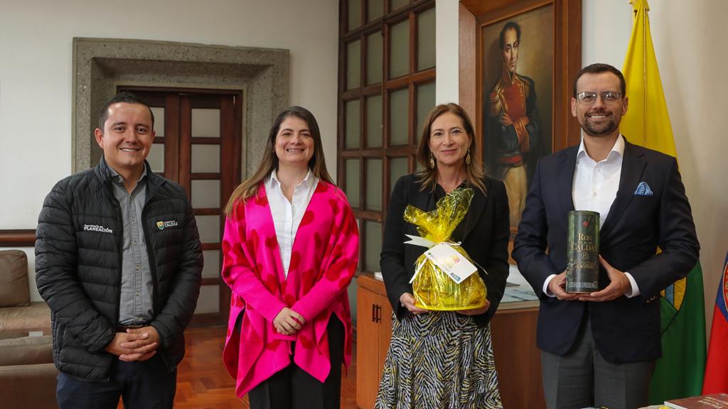 ed5a6bc9 55eb e0cc b908 035f8250c22e