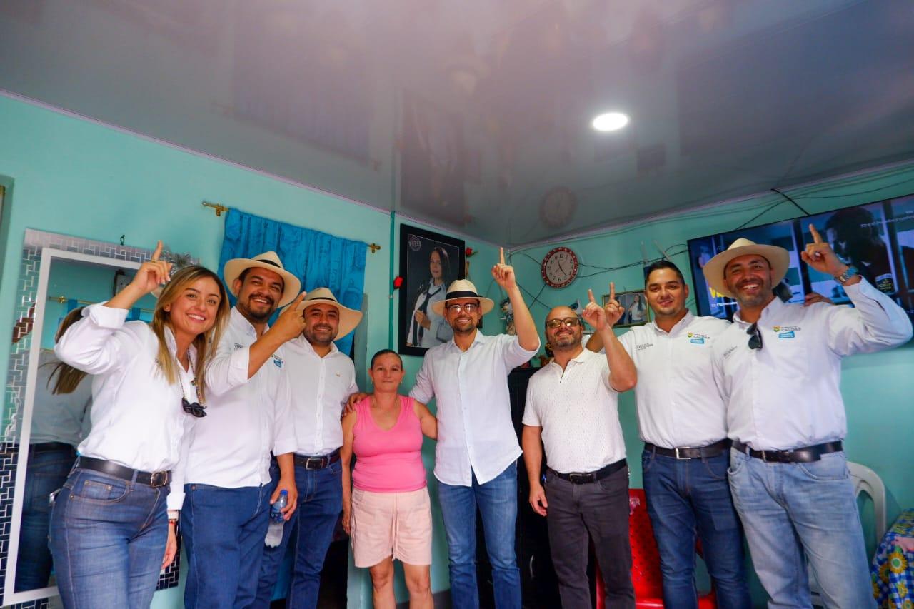 f8ba8ee0 f4e0 b766 c652 99b641475132