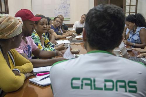 facb0e97 2fd8 546c b71e cb41ba99