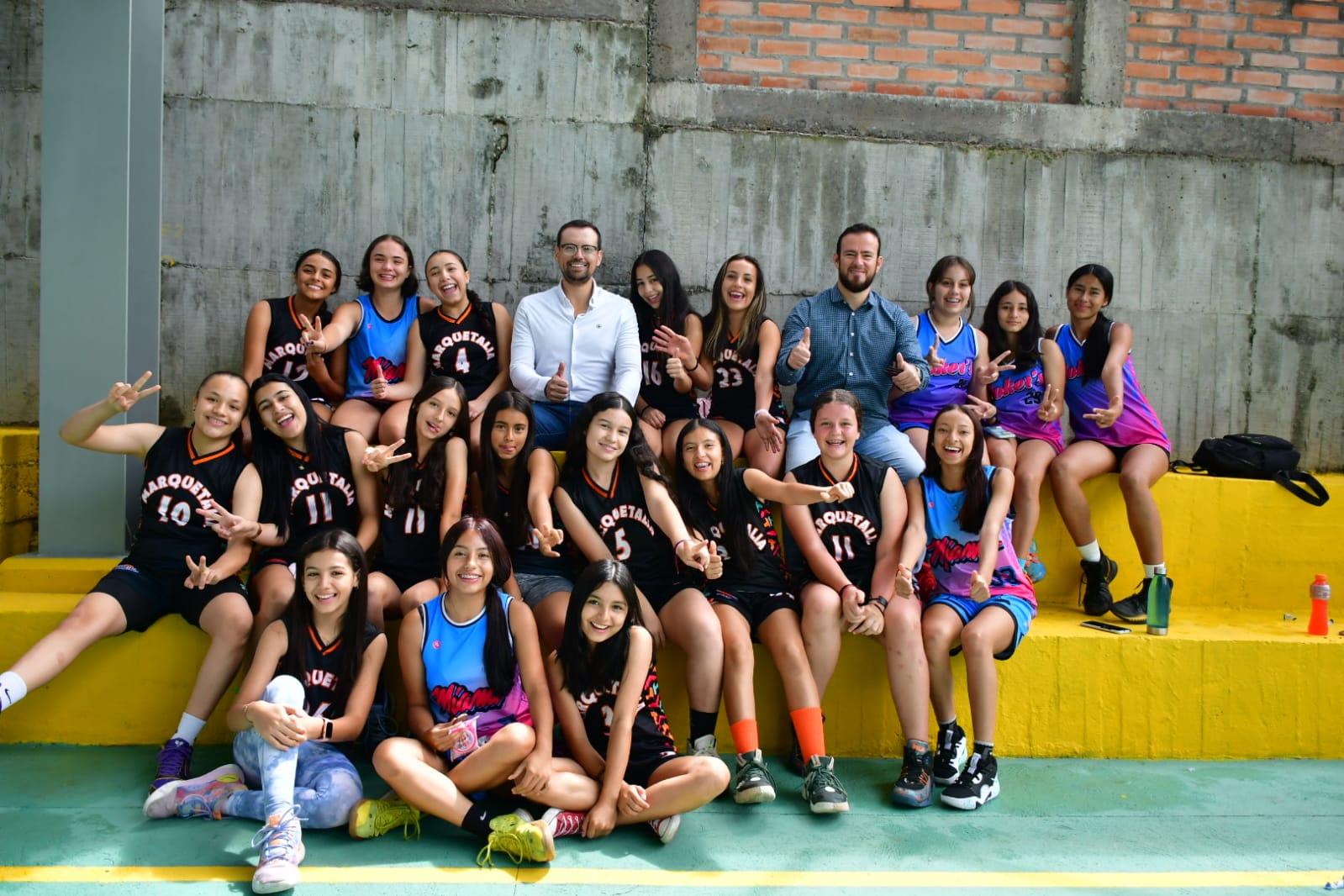 fcb501ca b9a9 dc03 5b38 78eb09ef9045