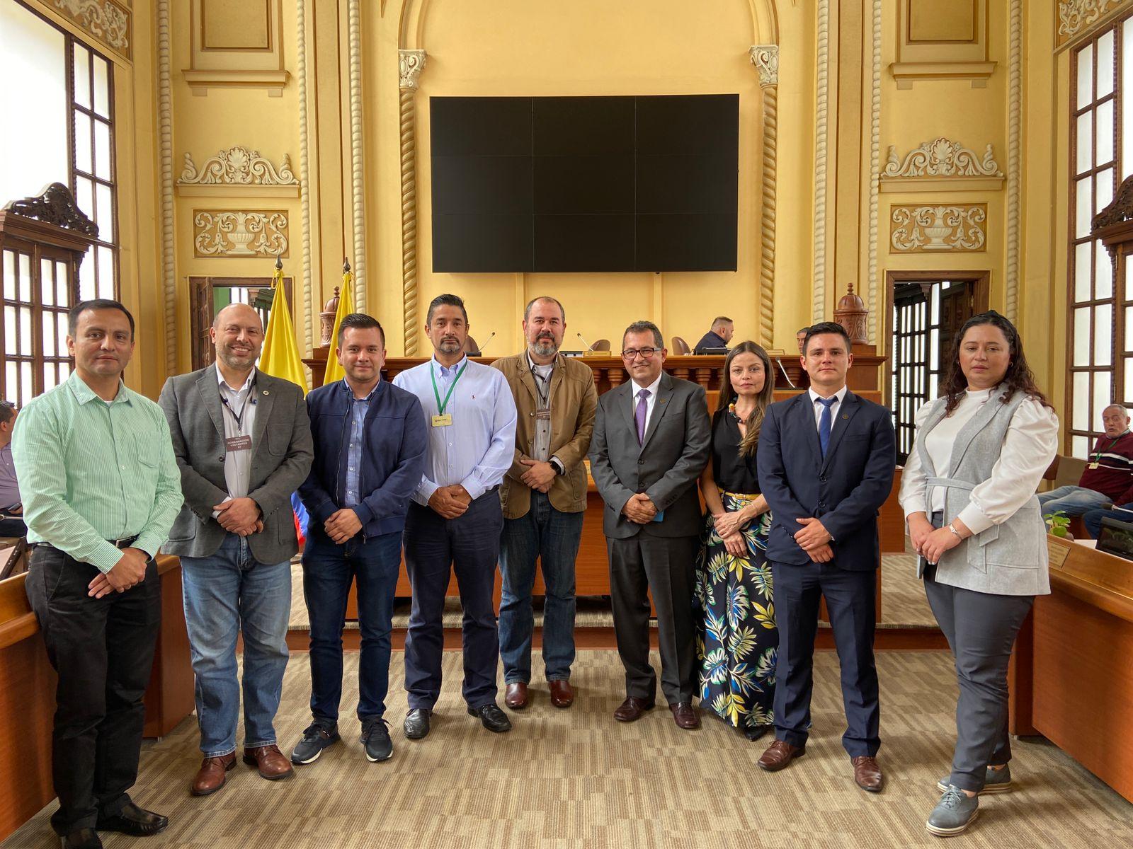 ffb8b370 5773 1f81 0f87 f1a3f4198e85