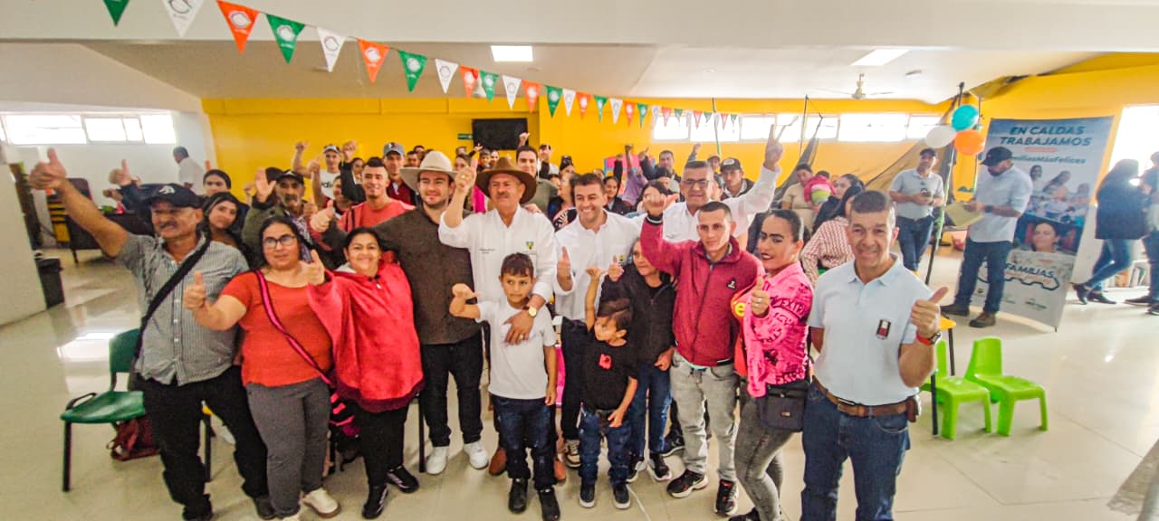 Caldas avanza en dignificacion de la vivienda rural: socializo nuevo proyecto que beneficia a 20 familias de Manzanares