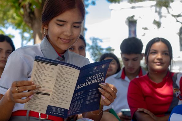 Caldas consolida su apuesta por la educacion: el 97% de sus instituciones publicas ya ofrecen doble titulacion