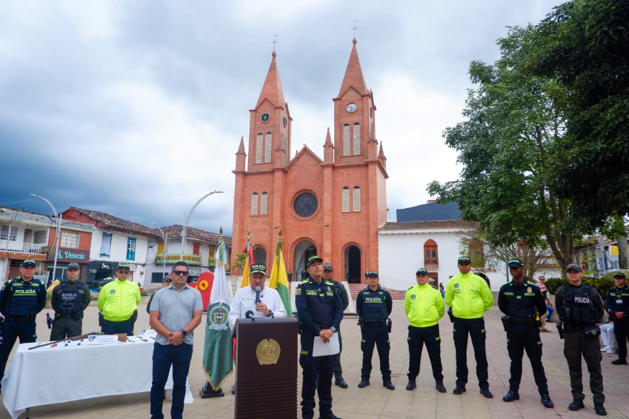 Autoridades de Caldas desarrollaron comando situacional en Anserma: arrojo resultados positivos para la seguridad de los ciudadanos