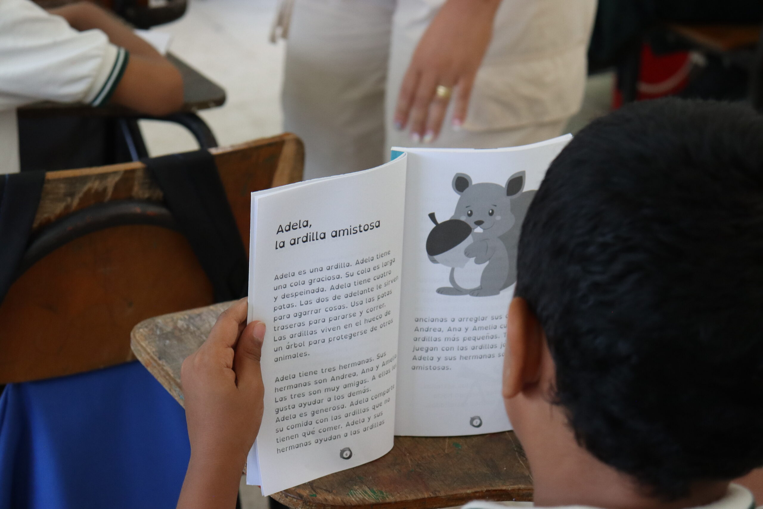 Estudiantes de primaria de Caldas mejoran su fluidez y comprension de lectura gracias al programa Aprendamos Todos a Leer