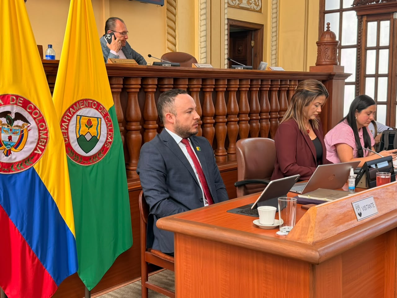 Salud mental, bienestar y fortalecimiento institucional, principales logros presentados por la Secretaria General de Caldas ante la Asamblea