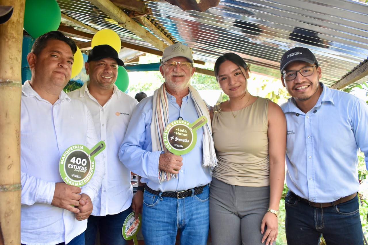 Gobernacion de Caldas hace seguimiento al avance de la construccion de 400 estufas ecoeficientes en Marquetalia