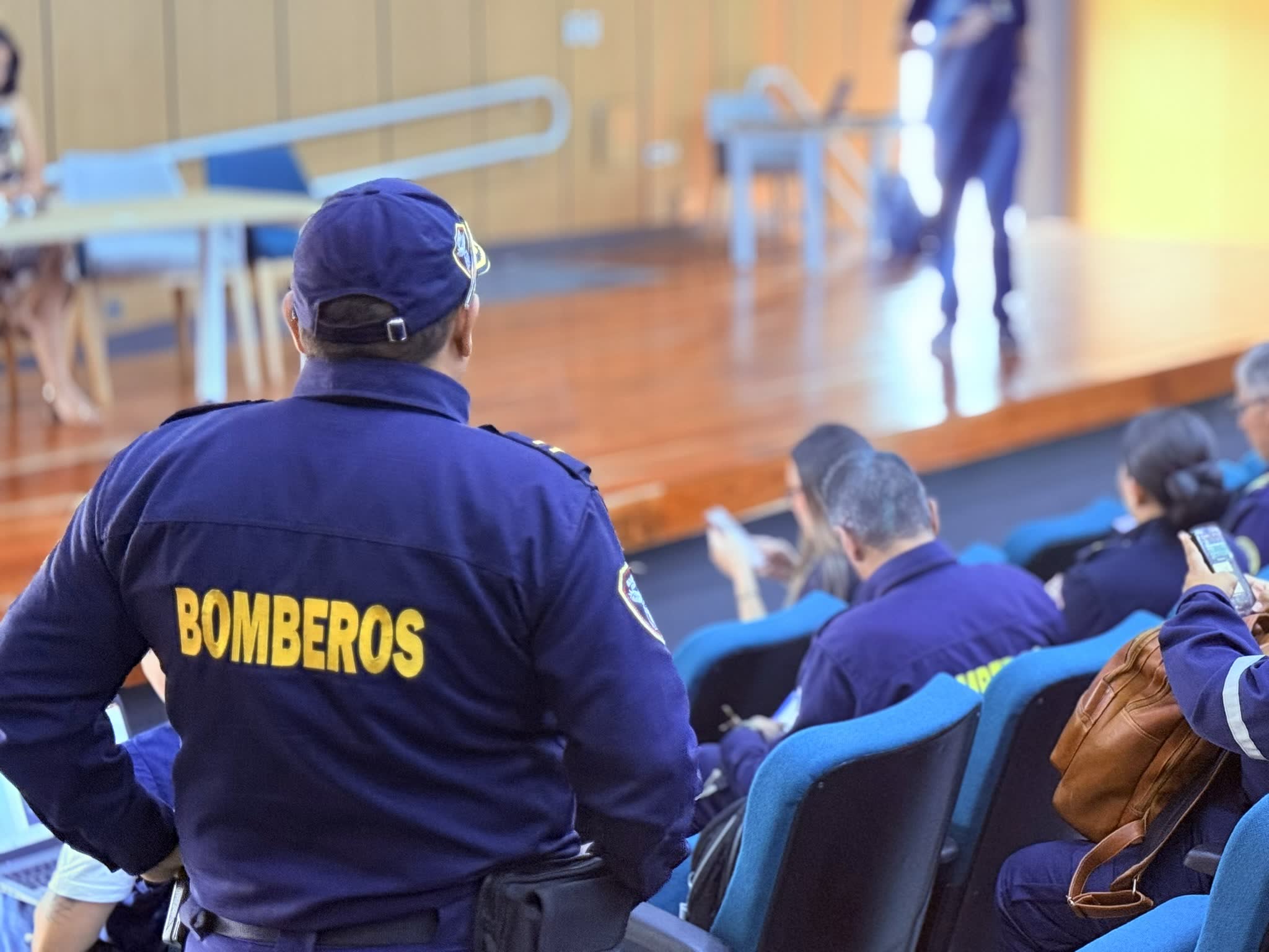 Caldas fortalece la articulacion entre el SISEC y los 32 Cuerpos de Bomberos para una optima atencion de emergencias