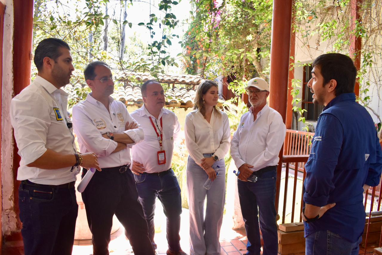 Tras recorrer 15 municipios, Los Gobiernos Nacional y de Caldas cierran la primera radiografia de los danos por el sismo y socializan rutas de atencion