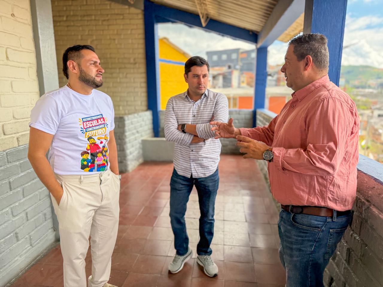 Gobernacion de Caldas y Alcaldia de Anserma avanzan en el regreso seguro a las aulas tras afectaciones por el sismo