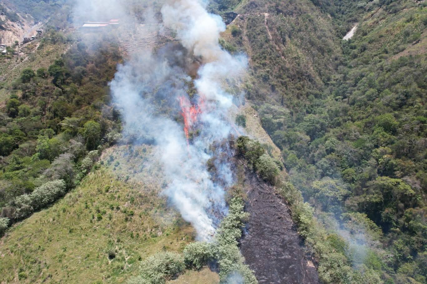 Acciones humanas y quemas provocan incendios en Caldas: se registran 1.812 hectareas afectadas