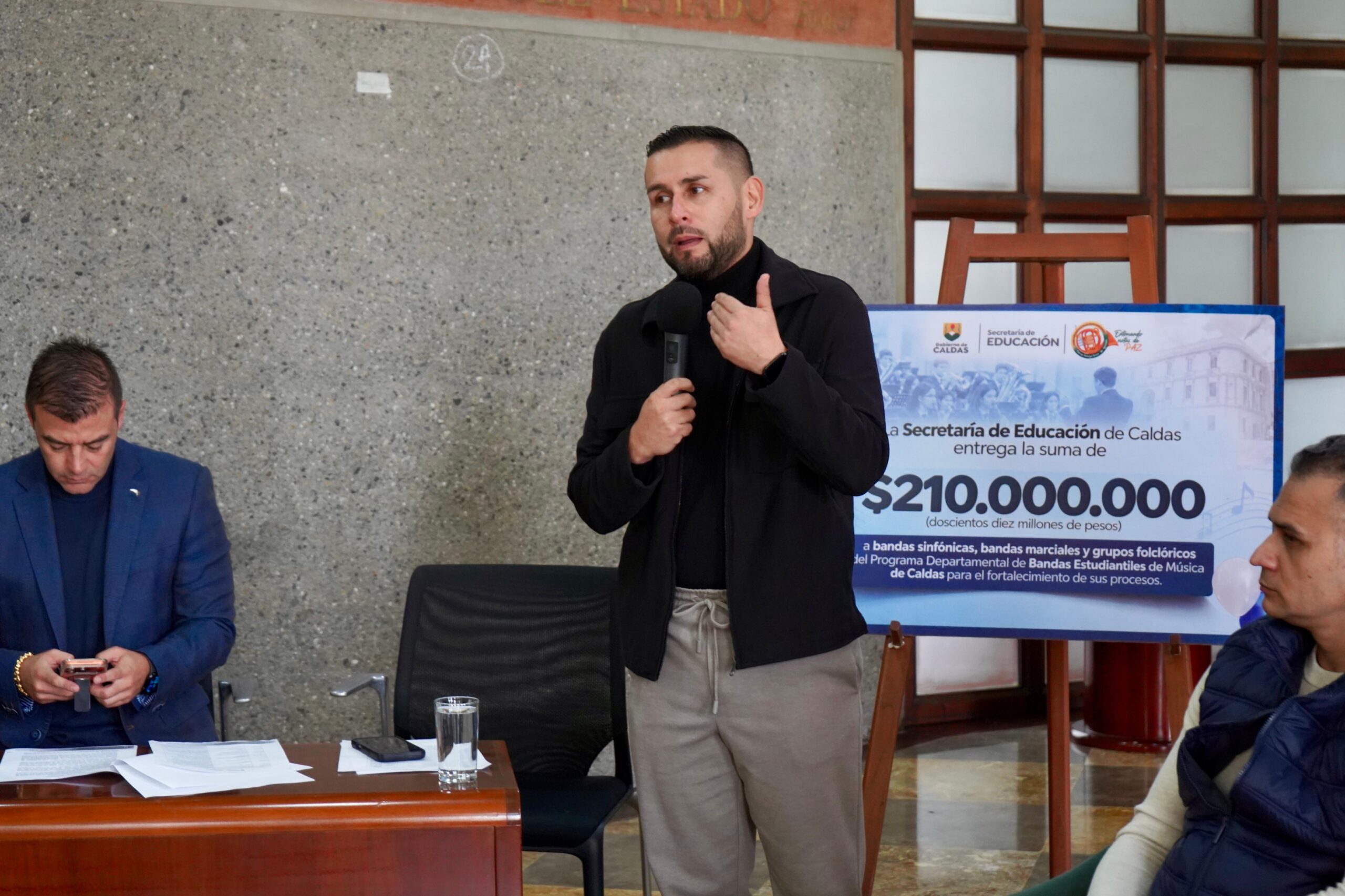 Gobernacion de Caldas destina millonarios recursos para fortalecer el Programa Departamental de Bandas y destaca sus grandes logros nacionales e internacionales