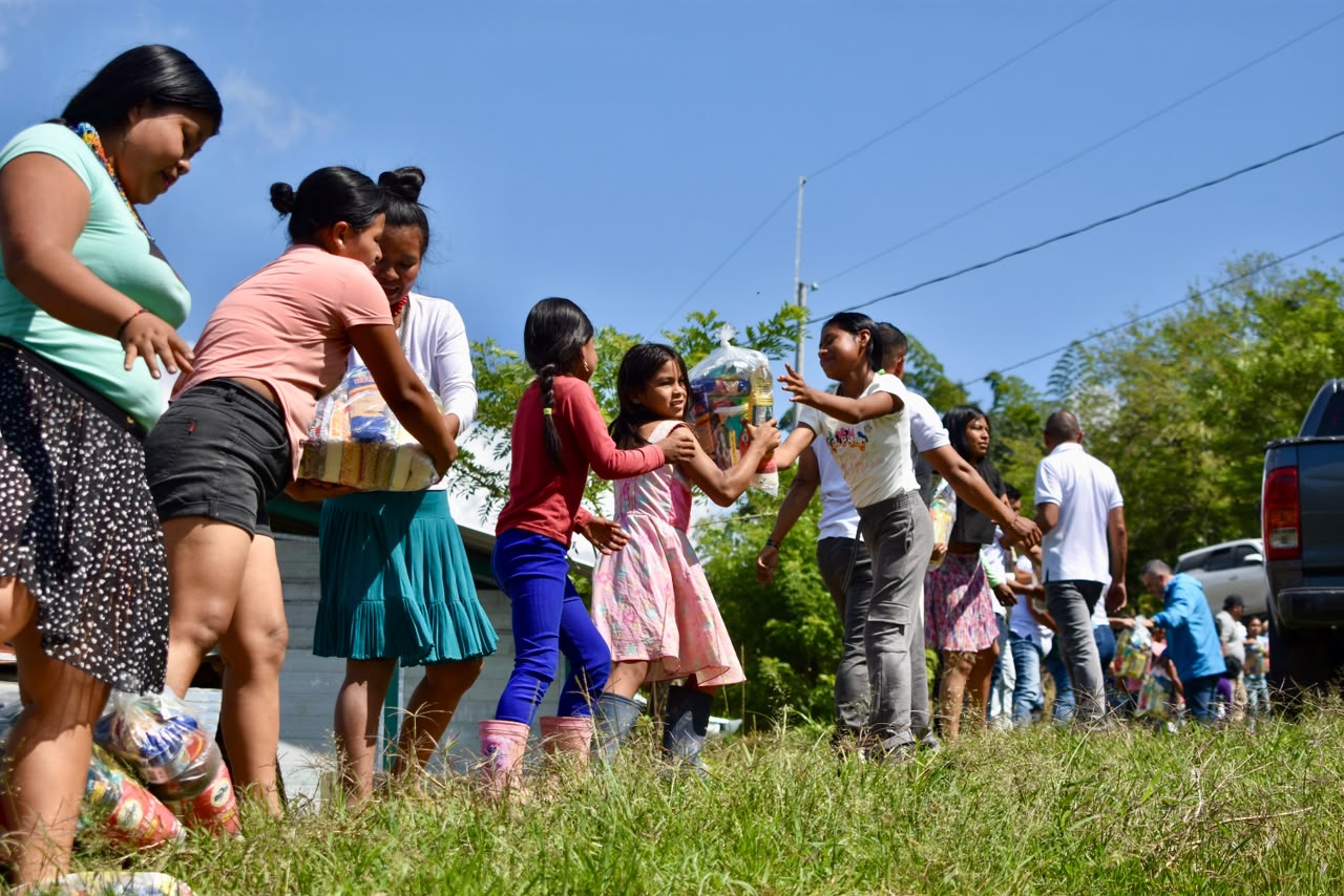 492 personas del resguardo indigena Dachi Joma se beneficiaron de la jornada humanitaria de la Gobernacion de Caldas en este territorio