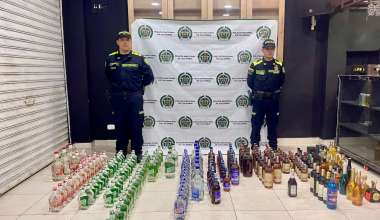 En marzo se realizaron 71 operativos anticontrabando en Caldas: se incautaron decenas de botellas de licor