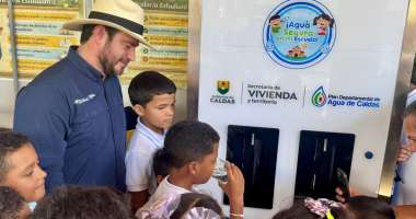 Plan Departamental de Agua inicio la entrega de plantas potabilizadoras a instituciones: avanza la estrategia Agua Segura en mi Escuela
