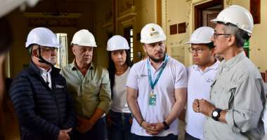 Gobernador de Caldas verifica afectaciones en sedes de la Administracion Departamental tras el sismo: se ratifica suspension de prestacion de servicios